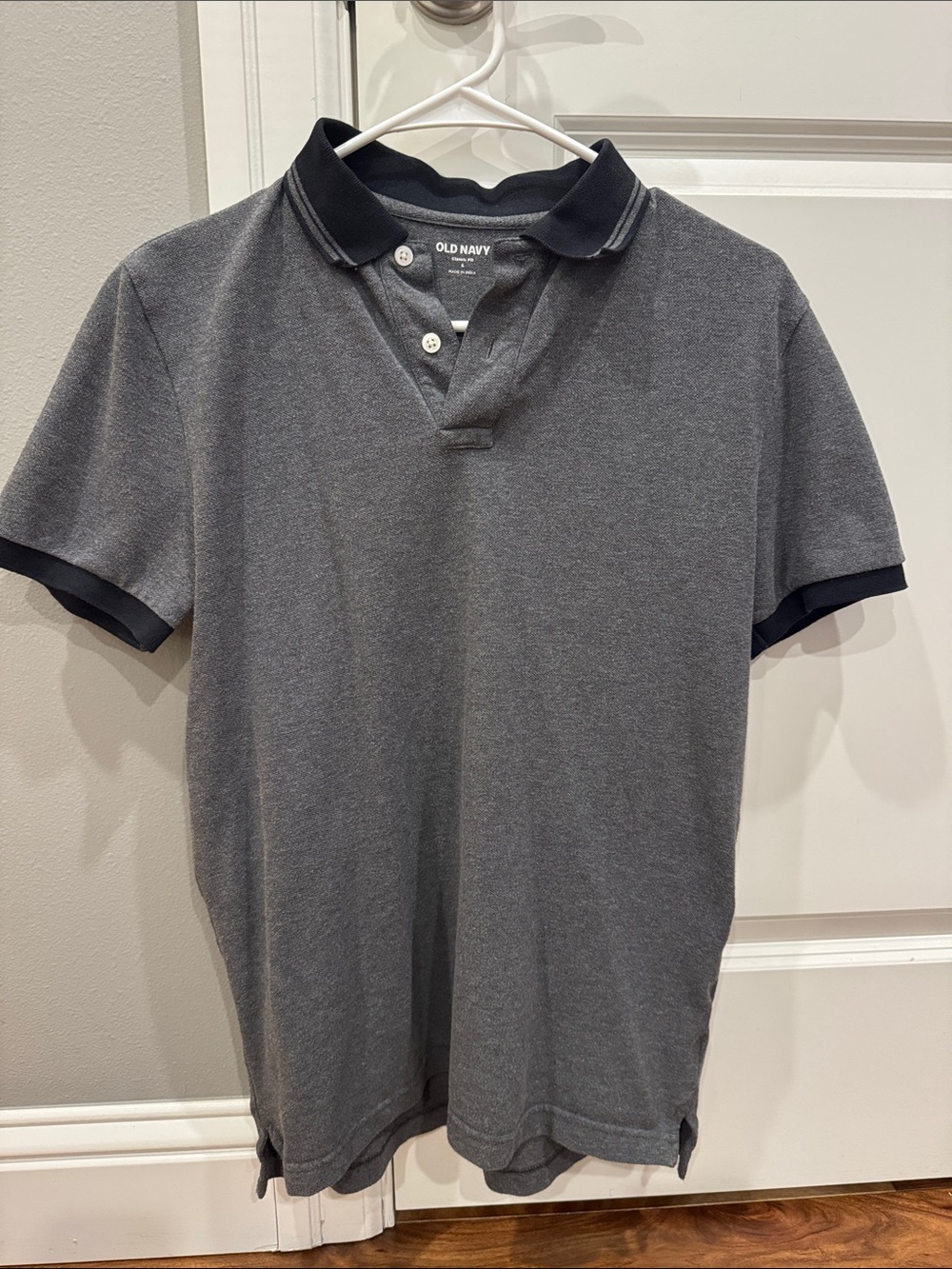 Old Navy Men's Gray Polo Shirt